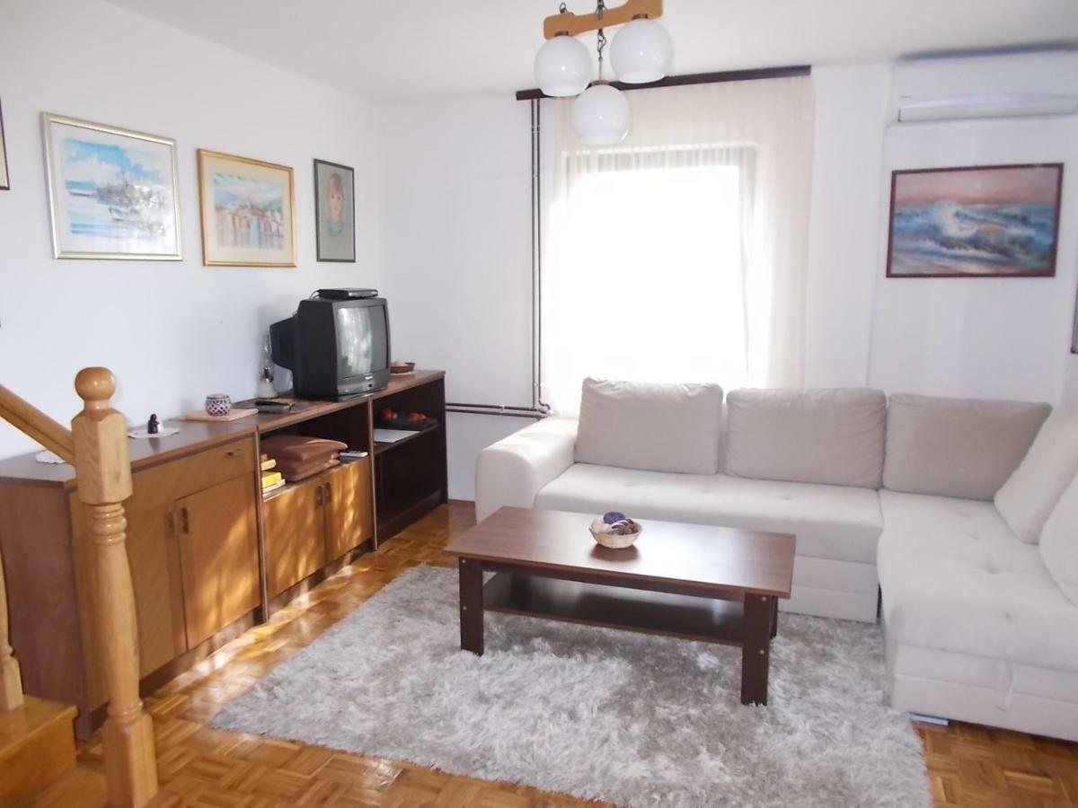 Krk Apartmani Pepina Pinezići Εξωτερικό φωτογραφία